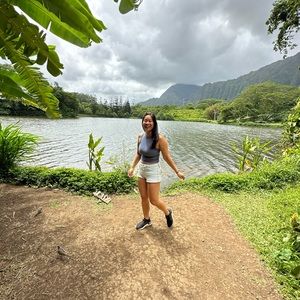 Meet your Posher, Lauren